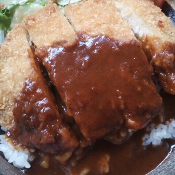 デミカツ丼